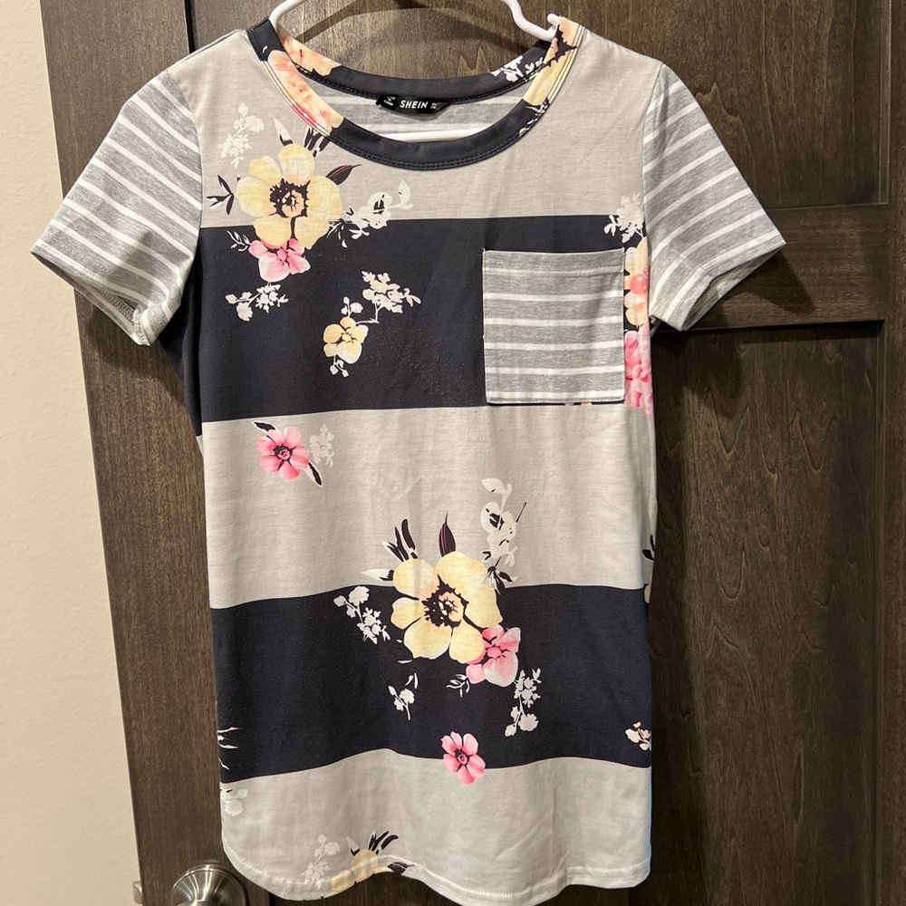 Navy and Gray Short Sleeve Tee with Casual Stripes